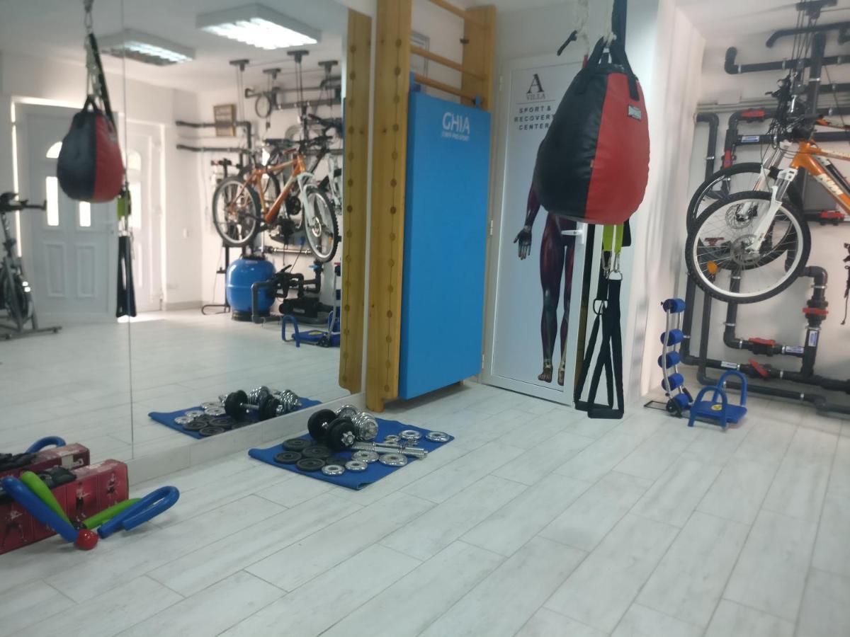 Apartments Villa A - Heating Pool Трогир Екстериор снимка