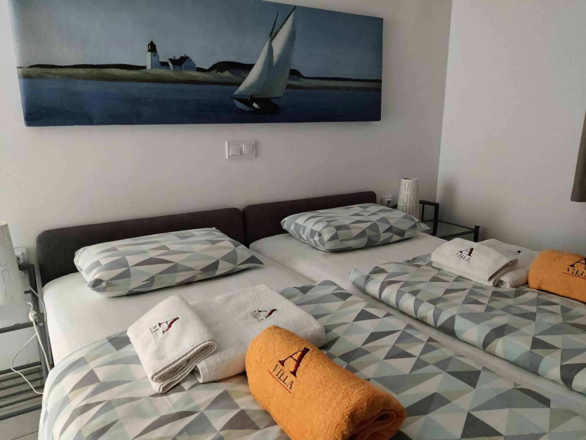 Apartments Villa A - Heating Pool Трогир Екстериор снимка