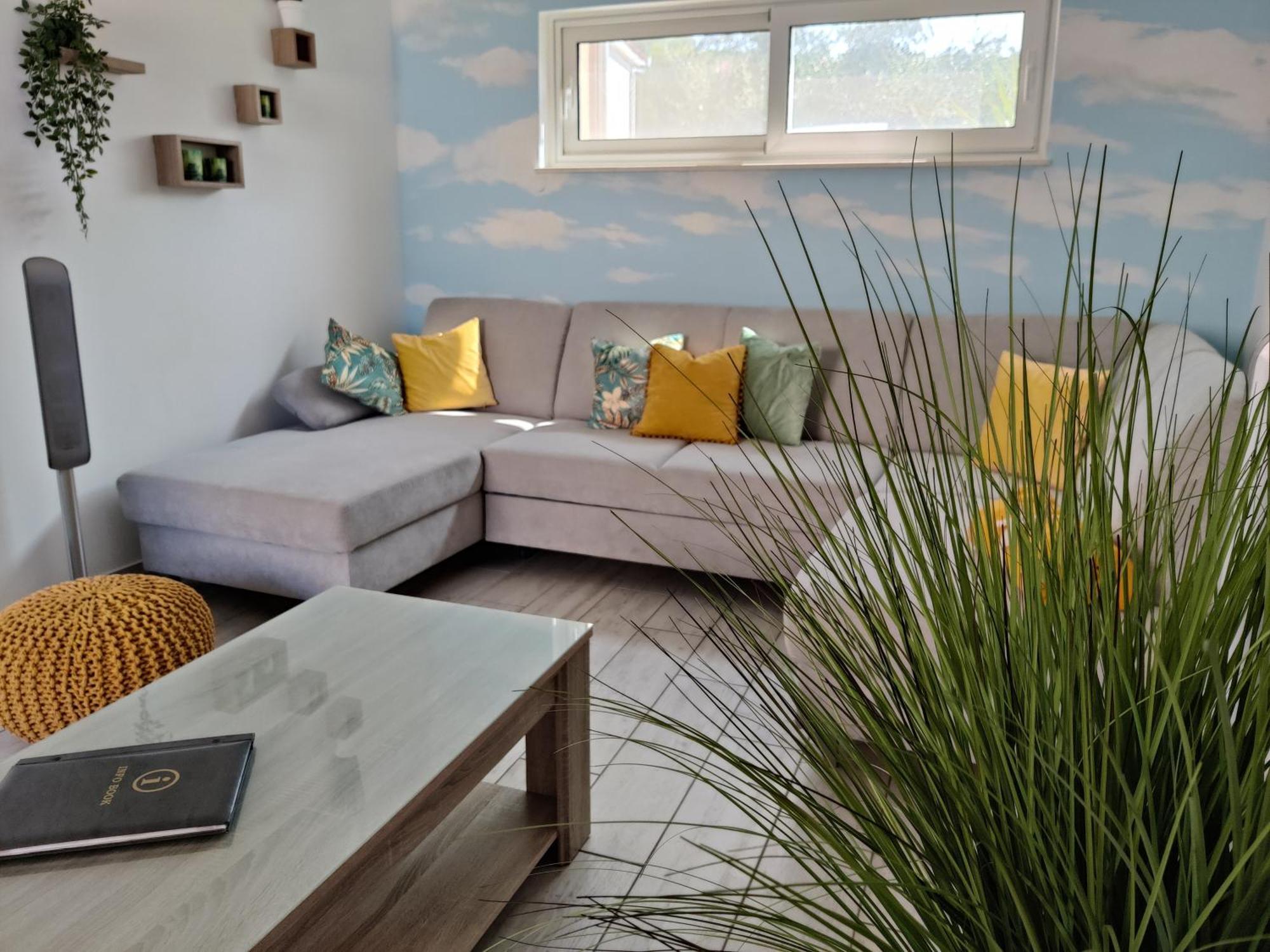 Apartments Villa A - Heating Pool Трогир Екстериор снимка