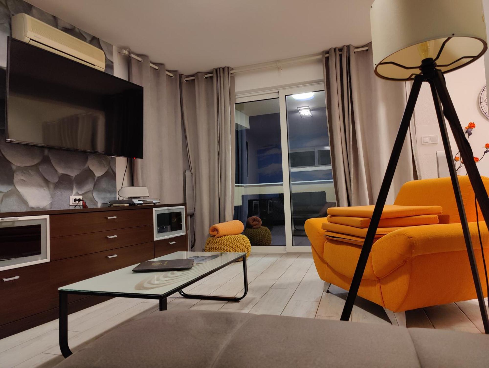 Apartments Villa A - Heating Pool Трогир Екстериор снимка