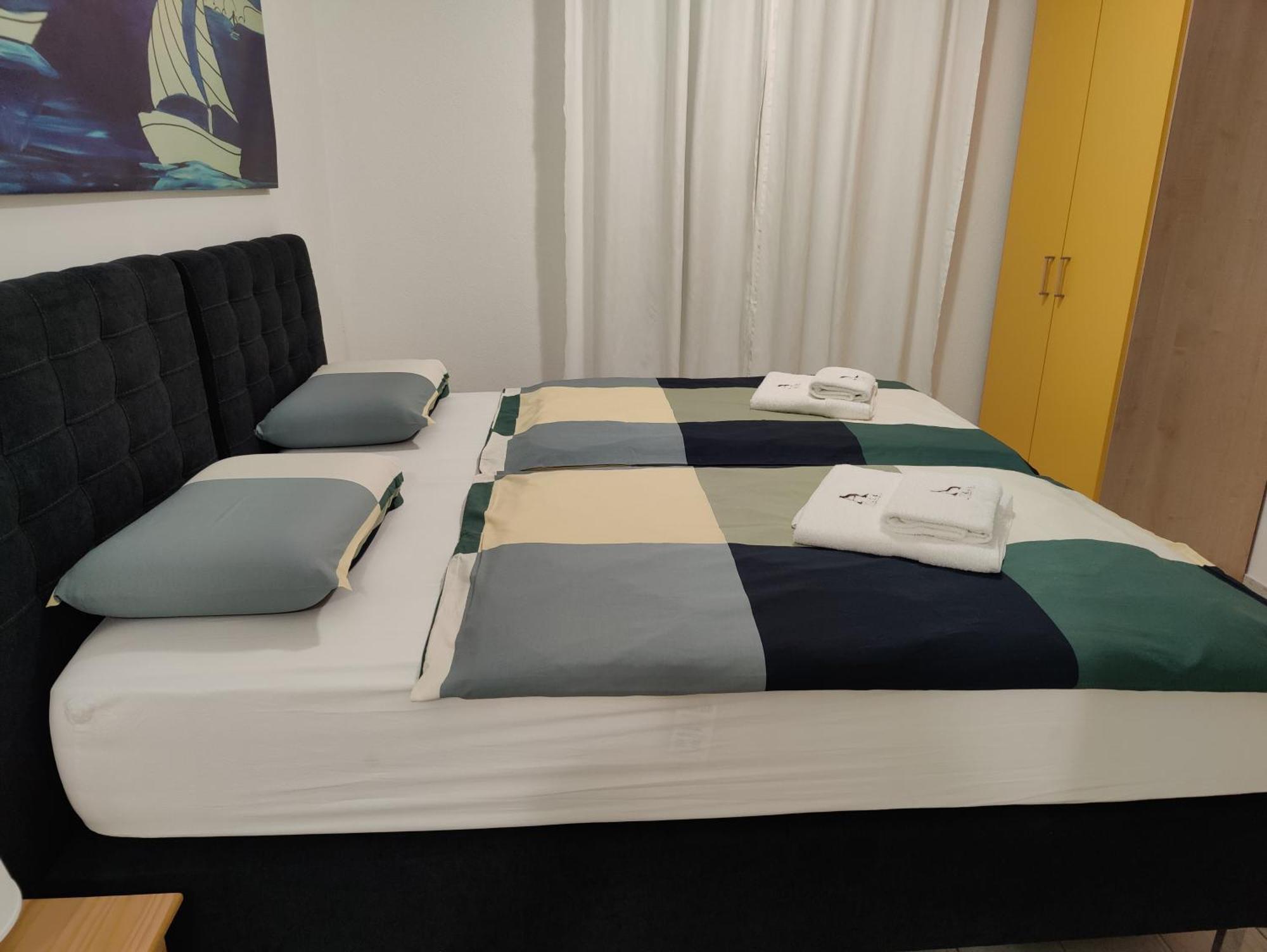 Apartments Villa A - Heating Pool Трогир Екстериор снимка