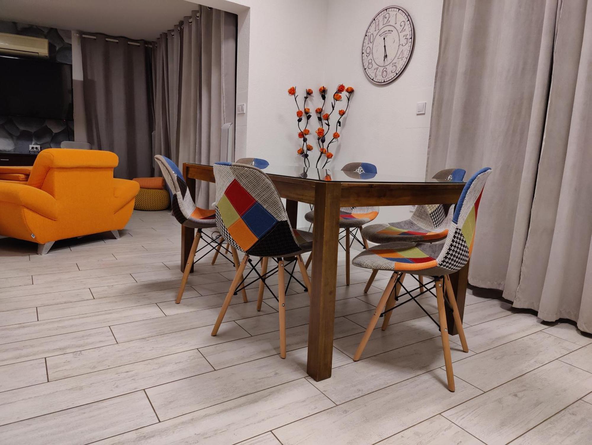 Apartments Villa A - Heating Pool Трогир Екстериор снимка